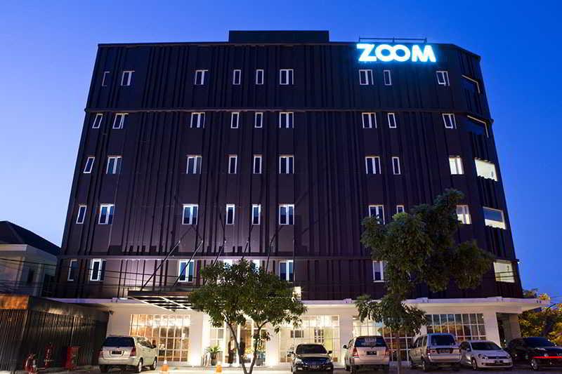 Zoom Smart Hotel Jemursari スラバヤ エクステリア 写真